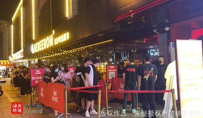 ?？诰瓢山制婢?點一杯“天使貓咪”即享“保鏢”護送上車？記者實地探訪